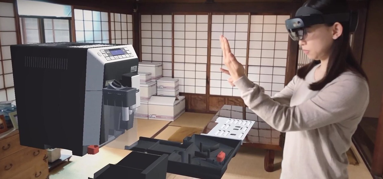 Microsoft HoloLens 2 Assists De'Longhi Japan Call Center Agents Using Augmented Reality Product Models
