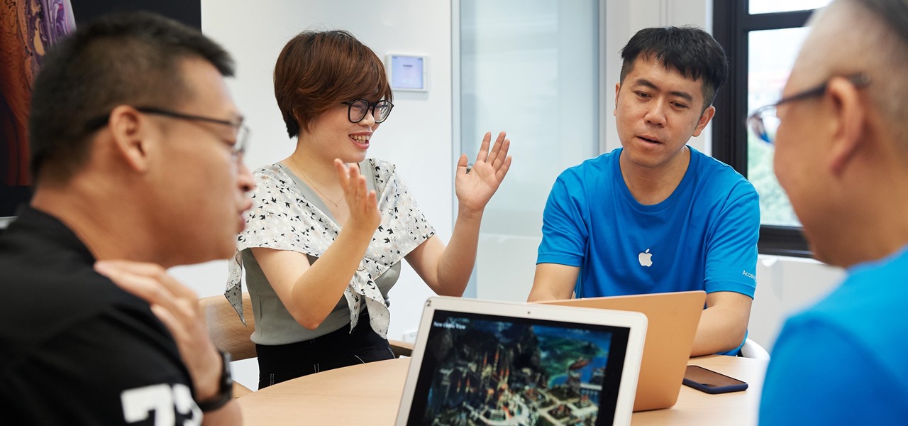 Apple Opens App Accelerator in China, Move Could Sway AR Developers Focused on Android Smartglasses