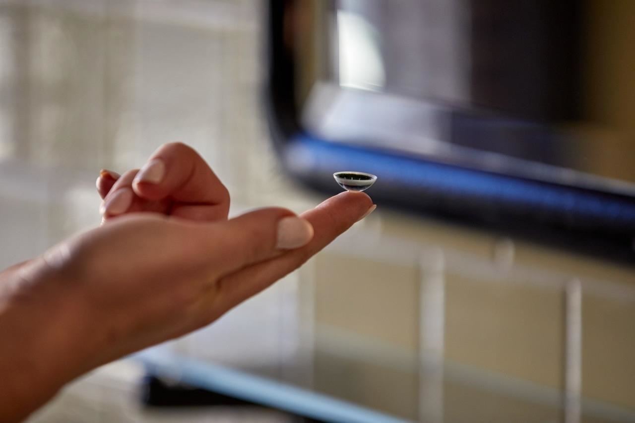 Startup Mojo Vision Seeking FDA Approval for First Augmented Reality Smart Contact Lens