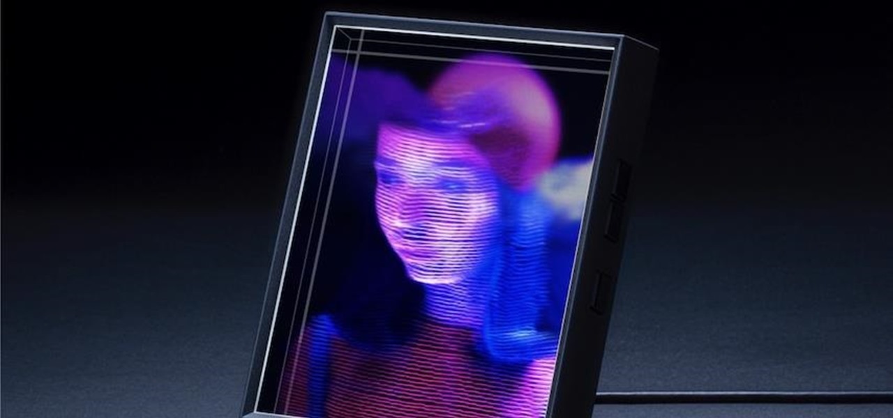 Looking Glass Responds to Sony's Holographic Display with Consumer-Friendly Looking Glass Portrait