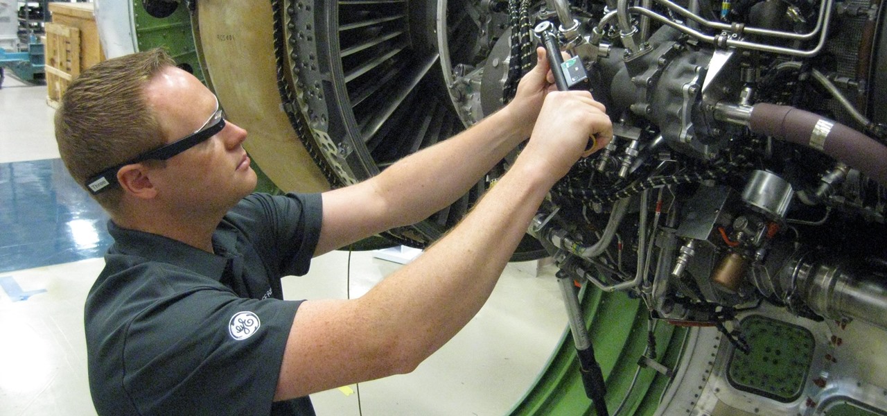 GE Aviation Pairs Google Glass with Smart Wrench to Improve Process Quality