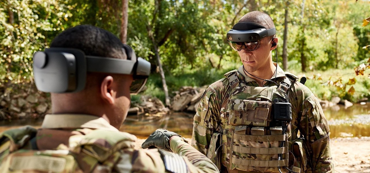 Here's Your First Look at the US Army's Combat-Ready HoloLens 2 in Action