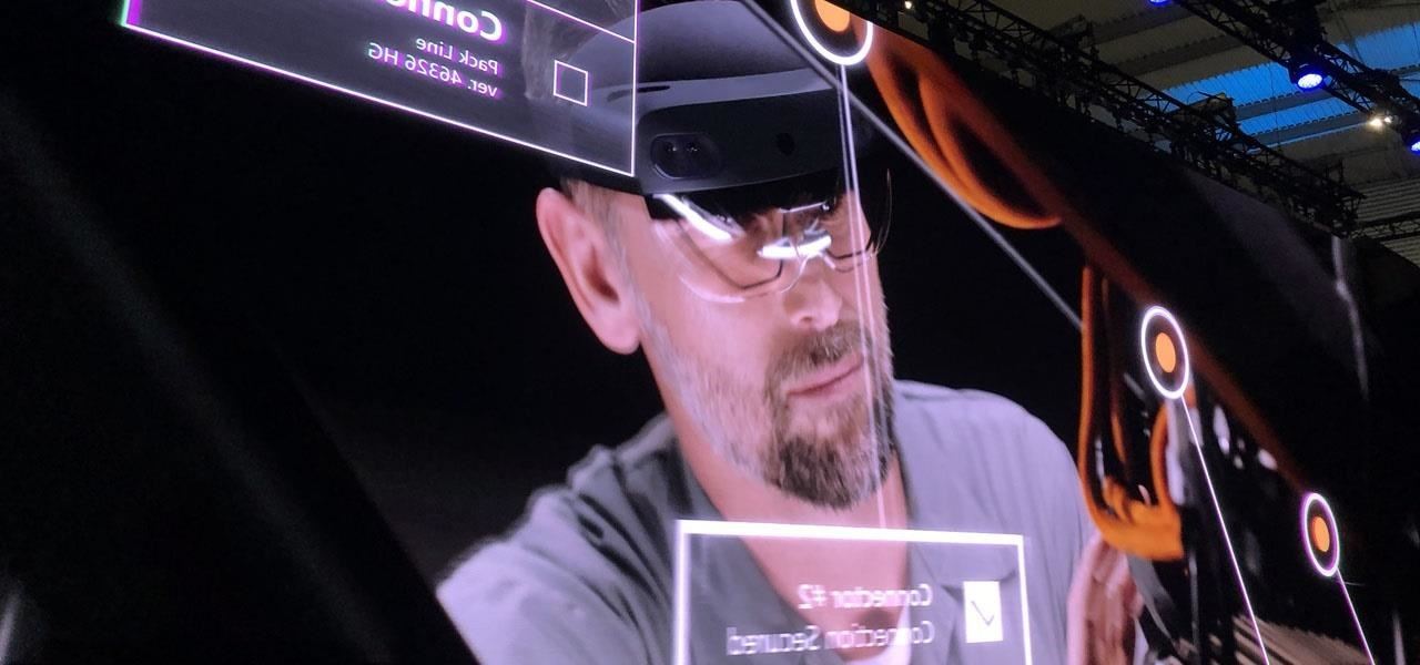 Microsoft Unveils the HoloLens 2