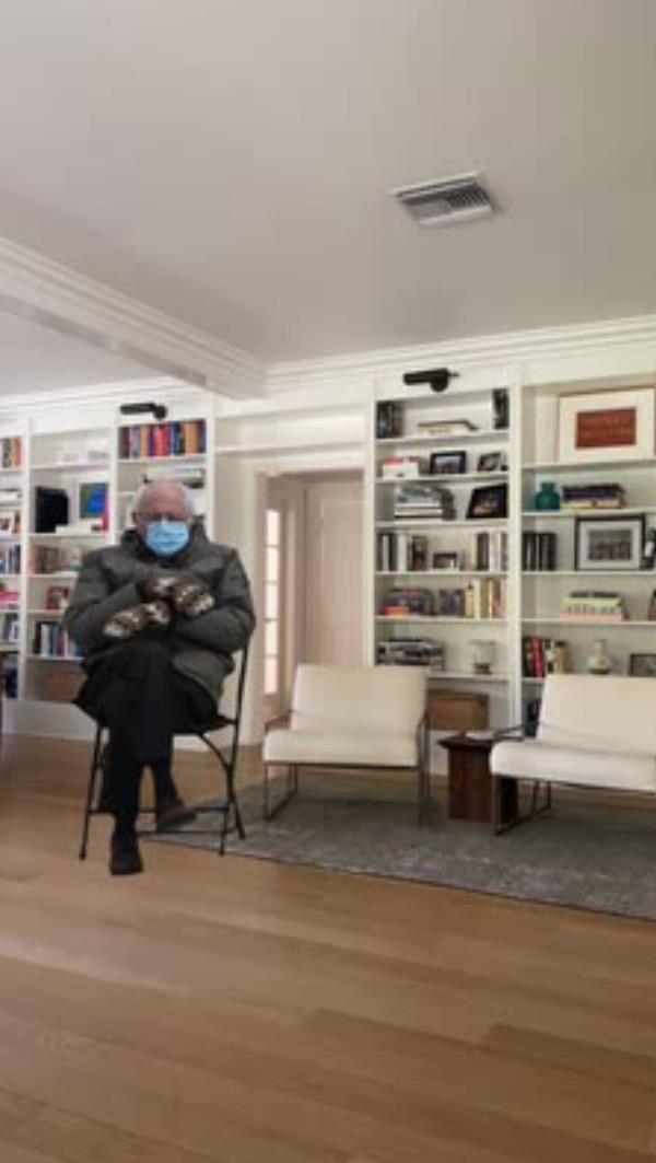 Bernie Sanders Presidential Inauguration Freezing Moment Spawns Meme-Worthy Snapchat Lens