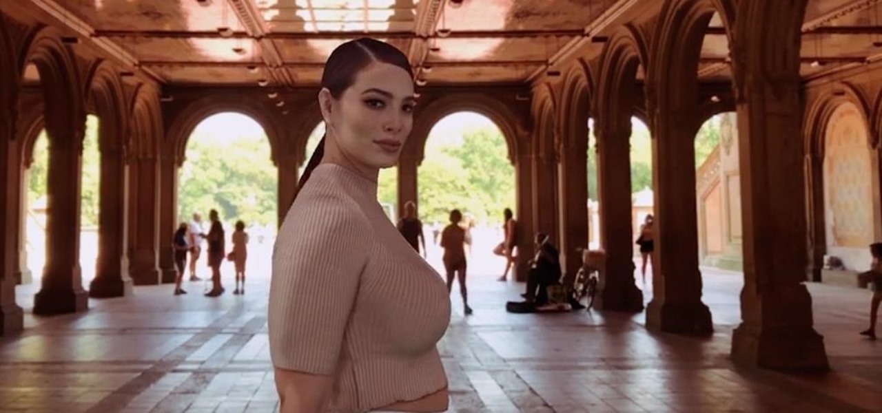Model Ashley Graham Struts Through Augmented Reality via 3D Capture by the New York Times