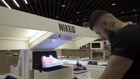 London Shoppers Can Now Design Their Own Nikes in Augmented Reality